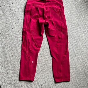 Lululemon Pace Rival Crop in Berry Rumble Sz 8